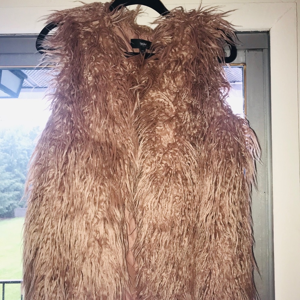 Mauve Fur vest